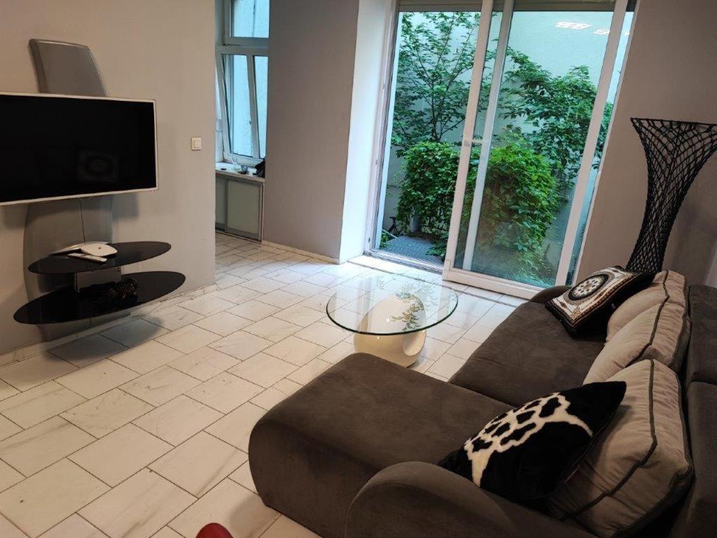 Central Vienna Apartment With Unique 40M2 City Garden & Self Check In 外观 照片