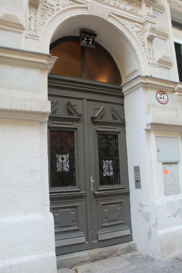 Central Vienna Apartment With Unique 40M2 City Garden & Self Check In 外观 照片